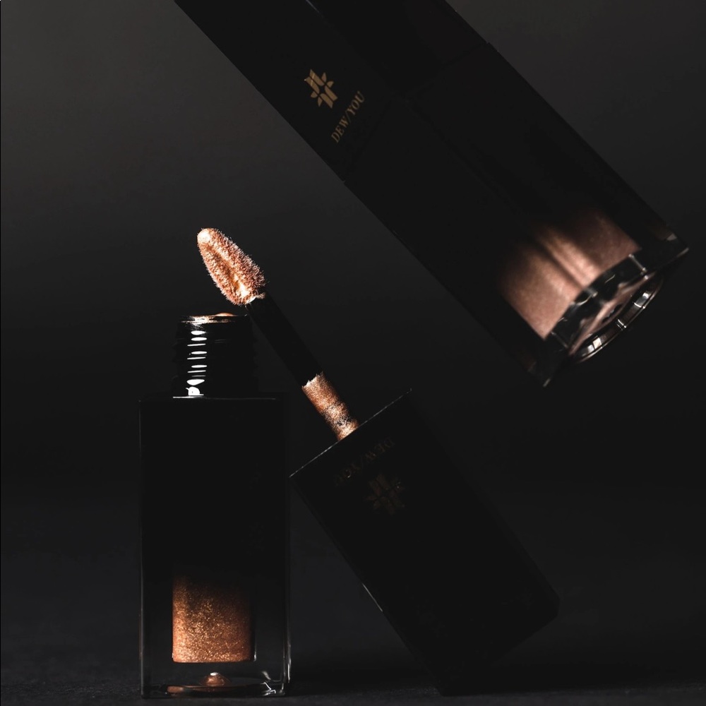 Josephine Cosmetics Dew You Highlighter in Claire